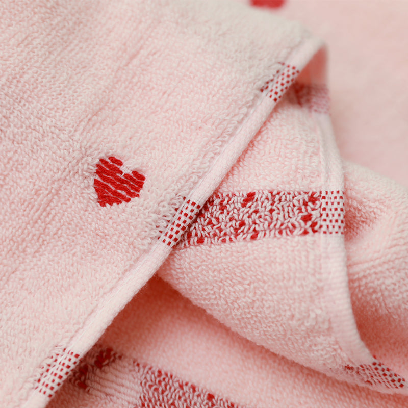 1pc Soft And Absorbent Heart Towel - For Bathing And Washing, Heart Embroidered Hand Towels Perfect For Couples & Lovers, Valentine's Day Gifts, Bathroom Accessories